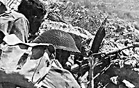 Communistische guerrillastrijders in Kaimaktzalan, in noord Griekenland, gedurende de Burgeroorlog  - Christopoulos G., Bastias, T. - Ekdotiki Athinon, Athene