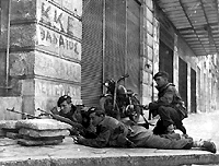       - Guerre civile en Grece  Athenes  Keystone 1945