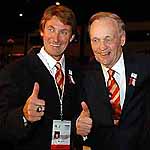 Wayne Gretzky, ijshockey legende en de Canadese Eerste Minister Jean Chetien